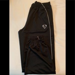 Men’s XL Nike Black Basketball Sweat Bottoms.